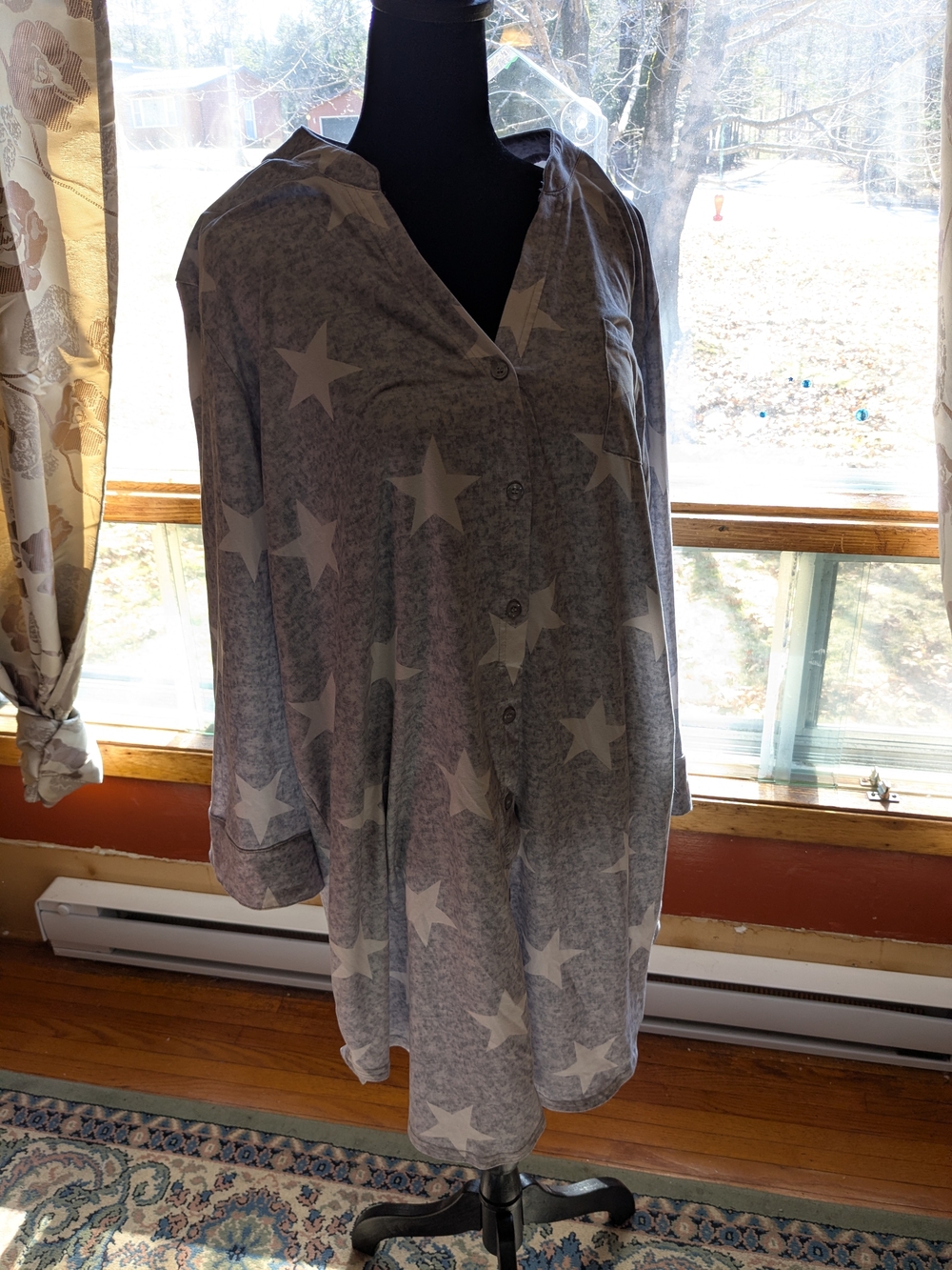 Star Print Button-Front Tunic Sleep Shirt - Light Gray & White